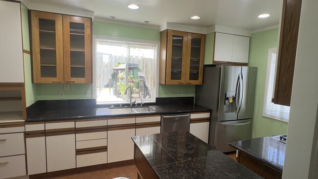 1903 S Westgate Ave in Los Angeles, CA - Building Photo - Building Photo