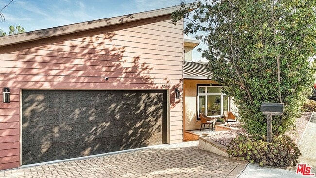 property at 2068 Cerro Gordo St