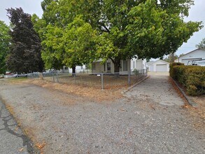 1306 N Farr Rd in Spokane Valley, WA - Building Photo - Building Photo
