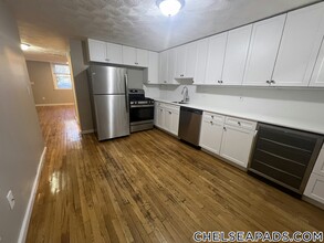 7 Medford St in Chelsea, MA - Building Photo - Building Photo