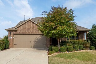 3022 Maverick Dr in Heath, TX - Building Photo