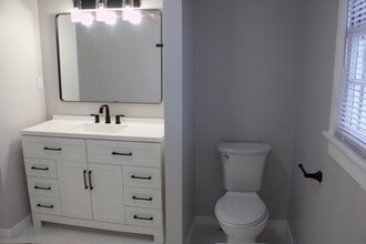 2034 Hycrest Dr in Broken Arrow, OK - Building Photo - Building Photo