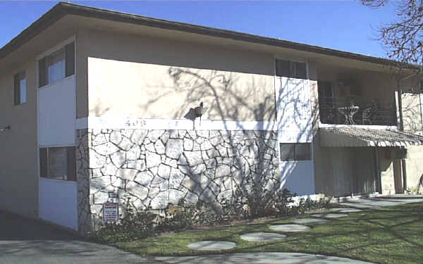 408 Country Club Dr in Ojai, CA - Building Photo - Building Photo