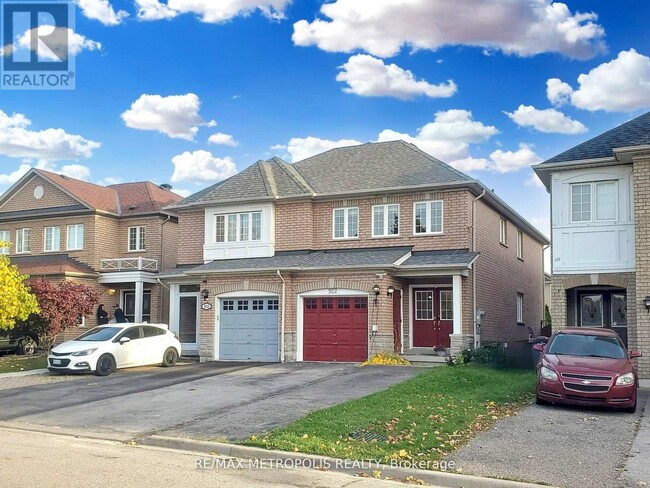 922 Tambourine Terrace in Mississauga, ON - Building Photo - Building Photo