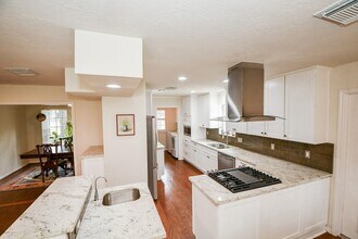 10809 Colony Wood Pl in Spring, TX - Foto de edificio - Building Photo