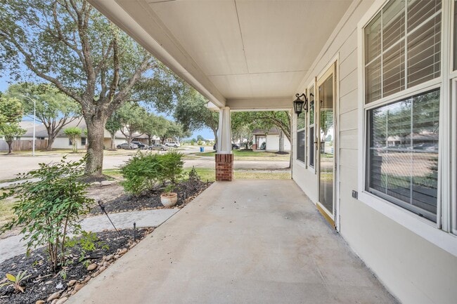 property at 19423 Wildwood Dale Ln