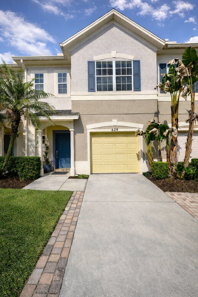 629 Pinebranch Cir in Winter Springs, FL - Foto de edificio - Building Photo