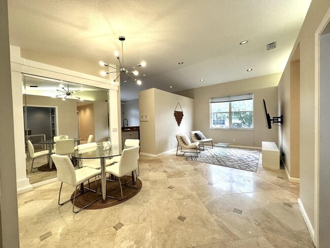 7238 Norwich Ln in Boynton Beach, FL - Building Photo - Building Photo
