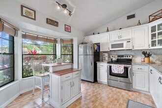 8366 Blue Cypress Dr in Greenacres, FL - Building Photo - Building Photo