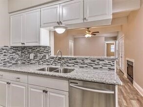 13727 Overbrook Ln in Houston, TX - Building Photo - Building Photo