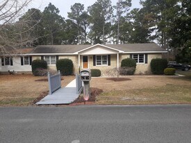 804 Gull Ln in New Bern, NC - Building Photo