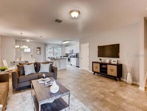 17061 Water Spring Blvd in Winter Garden, FL - Building Photo - Building Photo