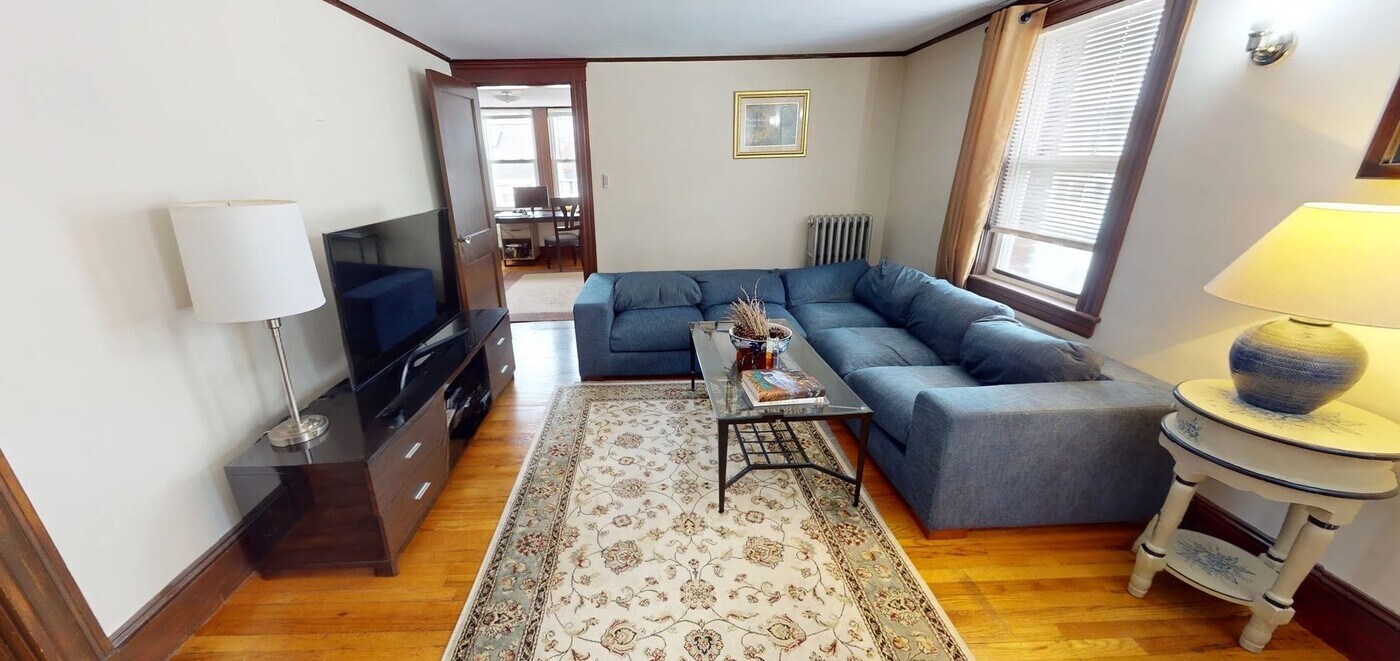 12 Homer St in Watertown, MA - Building Photo