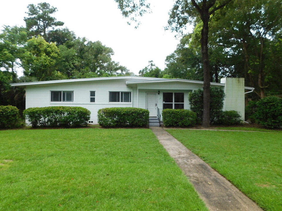 118 NW 35th Terrace in Gainesville, FL - Building Photo