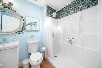 5880 SW 32nd Ter in Fort Lauderdale, FL - Building Photo - Building Photo