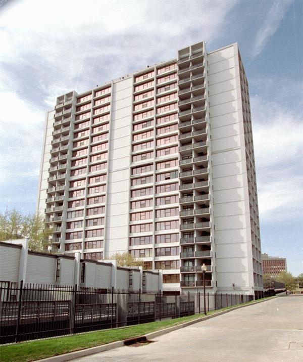 Central Park Residences in Tulsa, OK - Building Photo