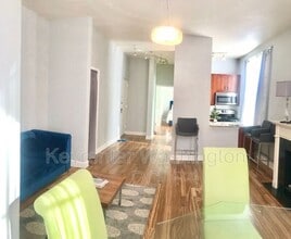 333 2nd St NE in Washington, DC - Building Photo - Building Photo