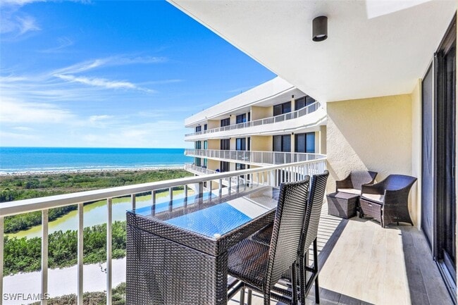 property at 440 Seaview Ct
