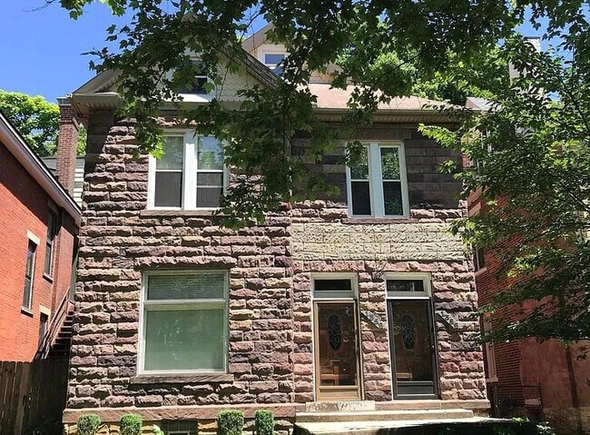 property at 1358 Neil Ave