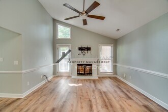 5500 Fortunes Ridge Dr in Durham, NC - Building Photo - Building Photo