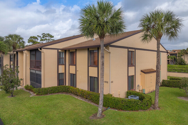 Pine Ridge North Village IV in Greenacres, FL - Building Photo - Building Photo