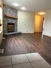 201 E Hill St in Champaign, IL - Building Photo - Building Photo