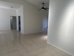 1751 SW Southworth Terrace in Port St. Lucie, FL - Building Photo - Building Photo