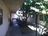 Apartments in Glendora, CA - Foto de edificio - Building Photo