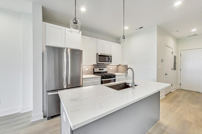 3355 N Southport Ave in Chicago, IL - Building Photo - Building Photo