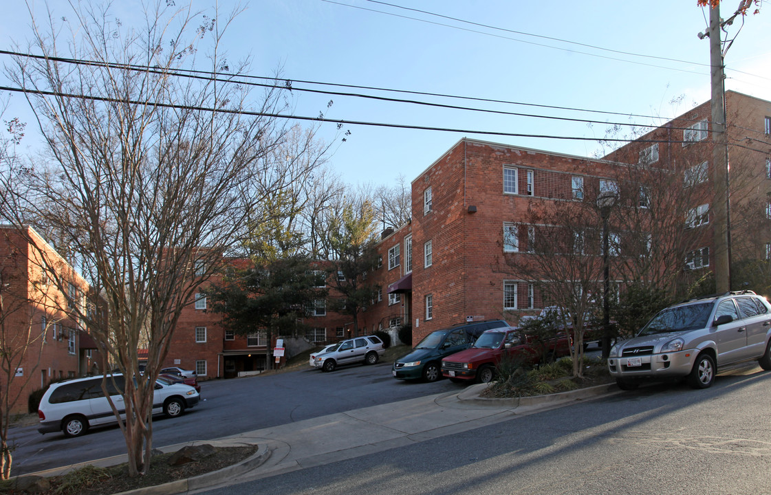 Wedgewood Apartments in Takoma Park, MD - Building Photo