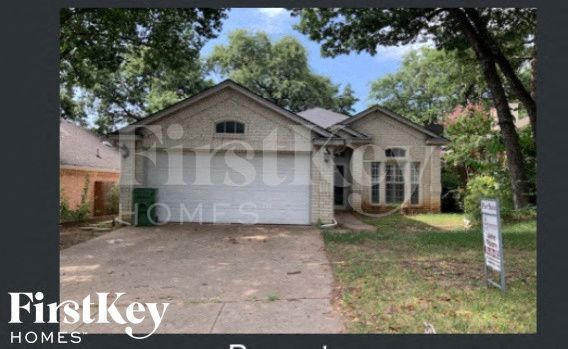 property at 5918 Sagebrush Trail