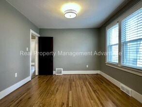 851 Gardendale St in Ferndale, MI - Building Photo - Building Photo