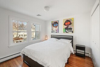 14 Michael Way in Cambridge, MA - Foto de edificio - Building Photo