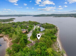 471 Parkside Dr in Hollister, MO - Building Photo - Building Photo