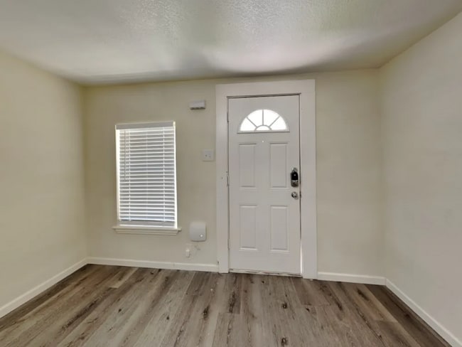 5708 Kilpatrick Ave in Fort Worth, TX - Building Photo - Building Photo