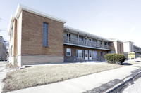 5525 N Teutonia Ave in Milwaukee, WI - Building Photo - Building Photo