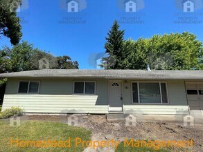 781 Stephanie St N in Monmouth, OR - Building Photo - Building Photo