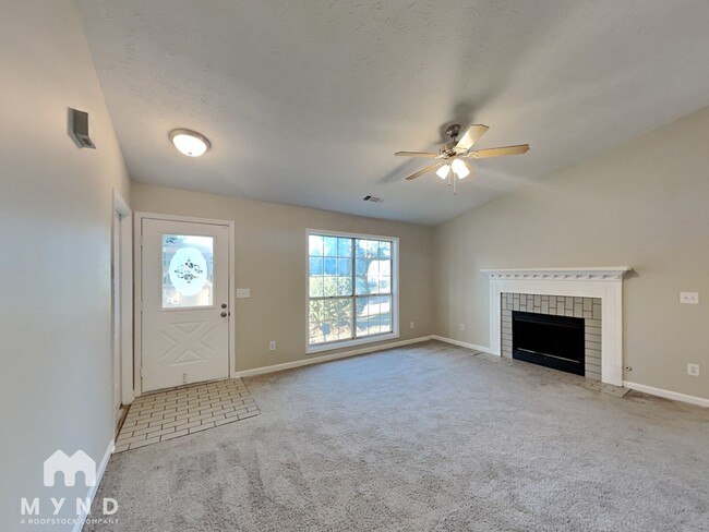 801 Shore Dr in Lithonia, GA - Building Photo - Building Photo