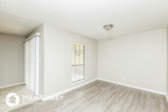 628 Nora Ln in Desoto, TX - Building Photo - Building Photo