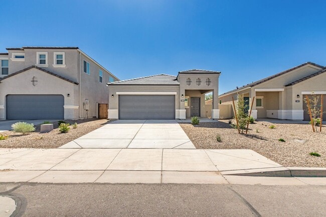 property at 5031 E Umber Rd