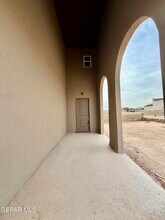 122 Esther Trl in Sunland Park, NM - Building Photo - Building Photo