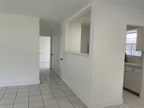 6029 Polk St in Hollywood, FL - Building Photo - Building Photo