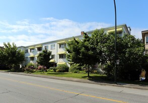 Dorset House-Condos in Vancouver, BC - Building Photo