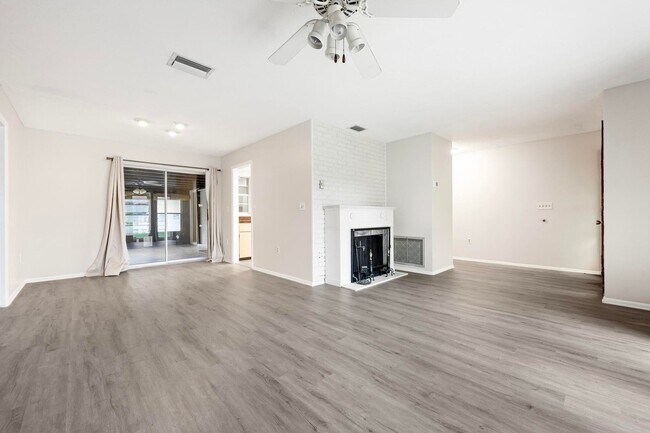 2635 Bryce Ln in Sarasota, FL - Building Photo - Building Photo