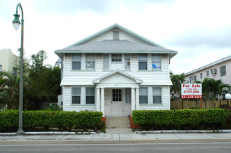 The 311 Apartments / GW House in Lake Worth, FL - Building Photo - Building Photo