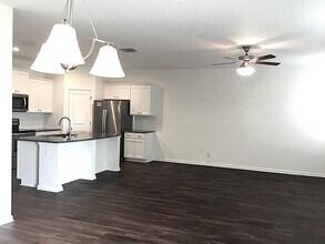 8116 Golden Bamboo Dr in Jacksonville, FL - Building Photo - Building Photo