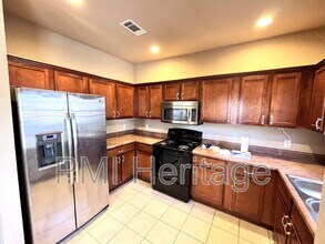 3200 SW Windrift Ave in Bentonville, AR - Building Photo - Building Photo