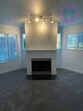 20910 Fawn Ct in West Linn, OR - Building Photo - Building Photo