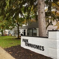 Park Townhomes of Highland Park in Highland Park, IL - Building Photo