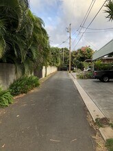 938 Punahele Pl in Honolulu, HI - Building Photo - Building Photo